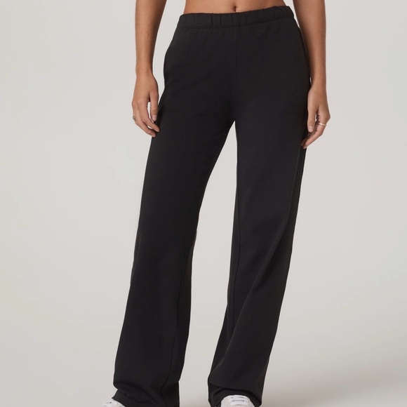 Vuori Pants - Vuori Halo Modern Straight Leg Pant